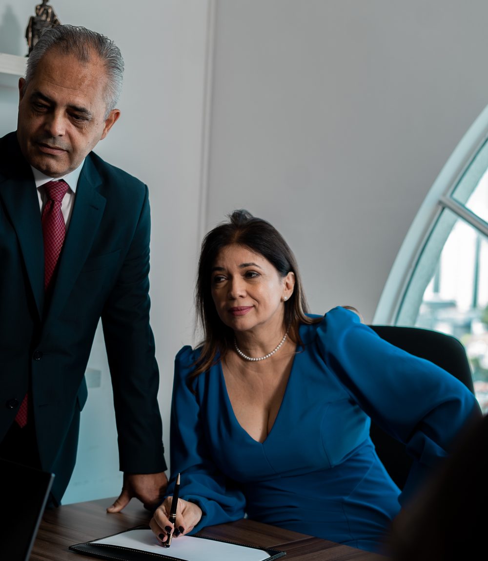 Dra. Dorotea e Dr. Aparecido em reunião